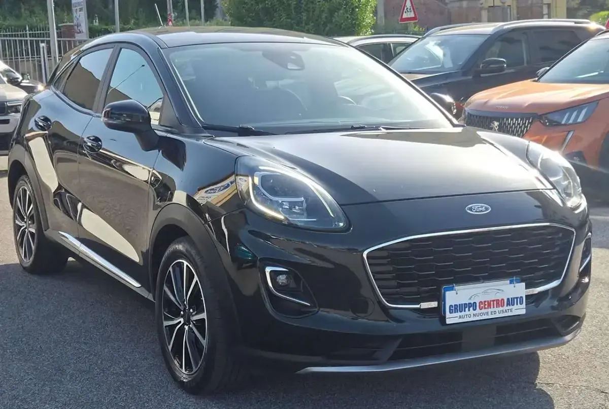 Usata Ford Puma Titanium 125 CV (91 kW) 2020 Nero SUV