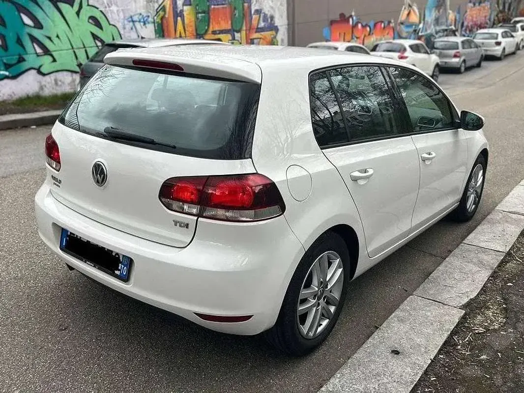 Usata VW Golf IV Trendline 105 CV (77 kW) 2004 Bianco Berlina