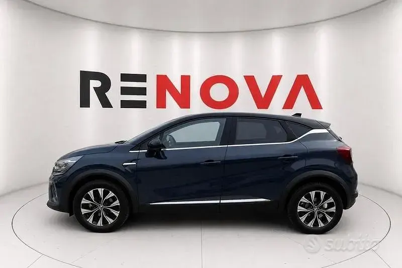 Usata Renault Captur Techno 101 CV (74 kW) 2024 Blu SUV