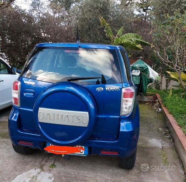 Usata Daihatsu Terios 2010 Blu SUV