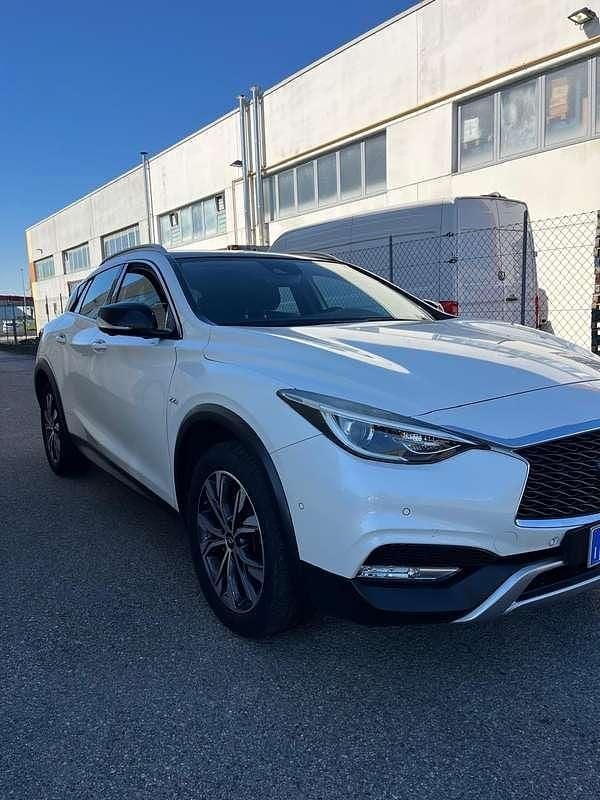 Usata Infiniti Q30 170 CV (125 kW) 2017 Berlina