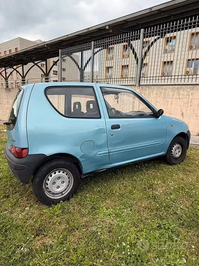 Usata Fiat 600 39 CV (28 kW) 1999 Berlina