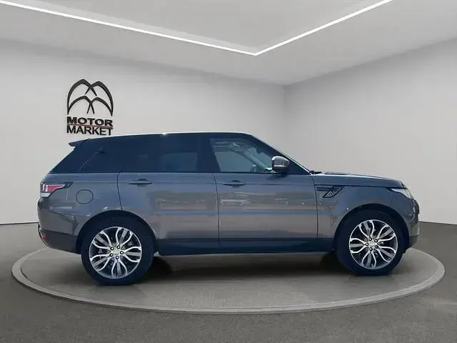 Usata Land Rover Range Rover HSE Dynamic 249 CV (183 kW) 2014 Nero / black SUV