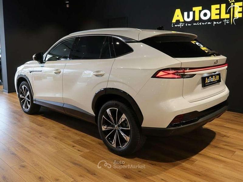Nuova MG HS Luxury 143 CV (105 kW) 2026 Bianco perla SUV