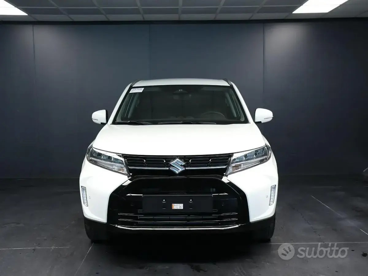 Nouă Suzuki Vitara 110 CP (80 kW) 2026 Alb SUV