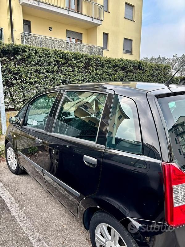 Usata Fiat Idea 77 CV (56 kW) 2008 Nero Monovolume