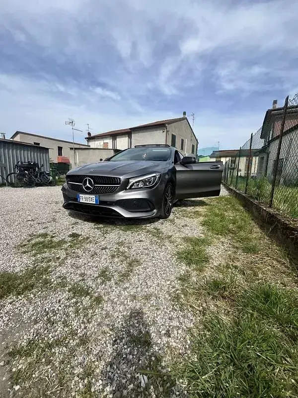 Usata Mercedes CLA200 Shooting Brake Edition 136 CV (100 kW) 2018 Station wagon