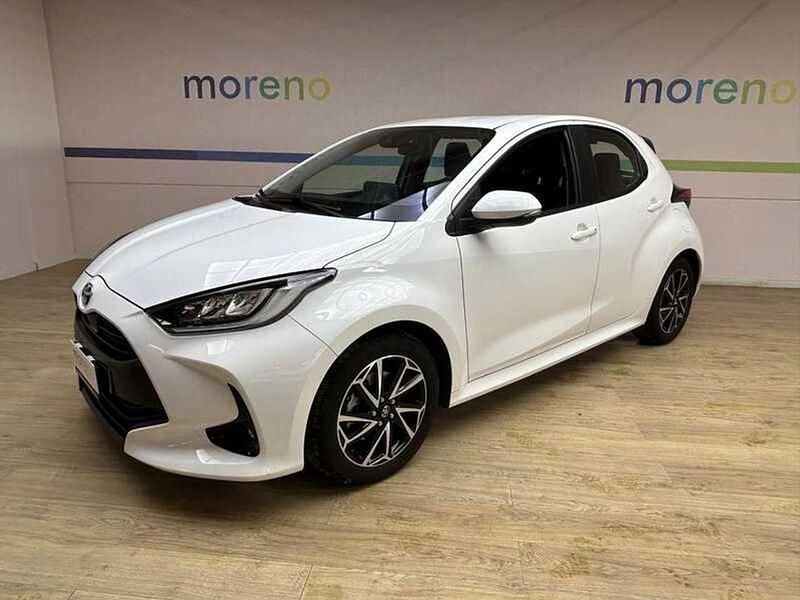 Usata Toyota Yaris Hybrid Trend 100 CV (73 kW) 2022 Bianco Utilitaria