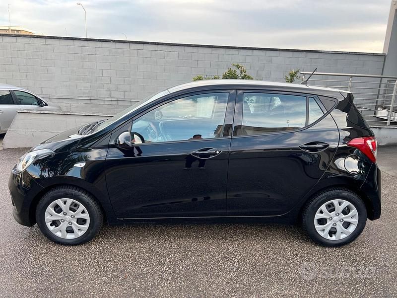 Usata Hyundai i10 Comfort 67 CV (49 kW) 2014 Nero Utilitaria