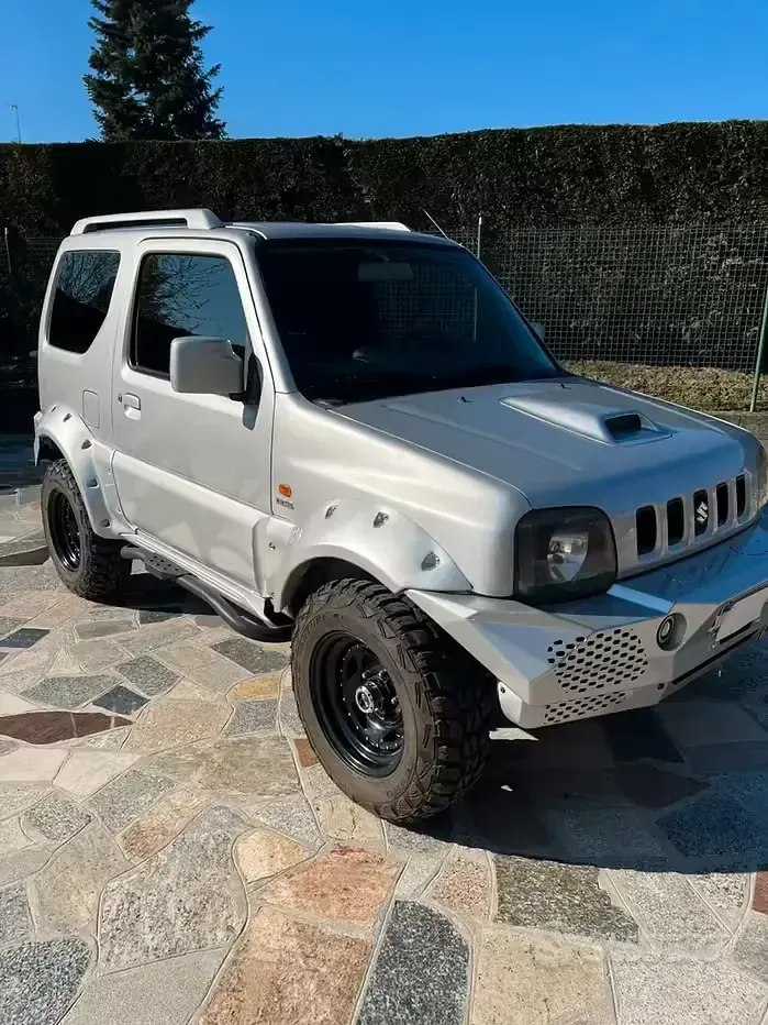 Begagnad Suzuki Jimny 65 HK (47 kW) 2006 Grå SUV