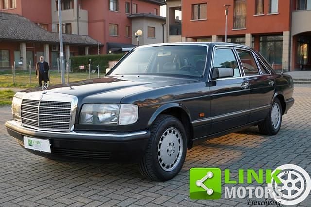 Usata Mercedes S420 SE 218 CV (160 kW) 1988 Grigio scuro Berlina