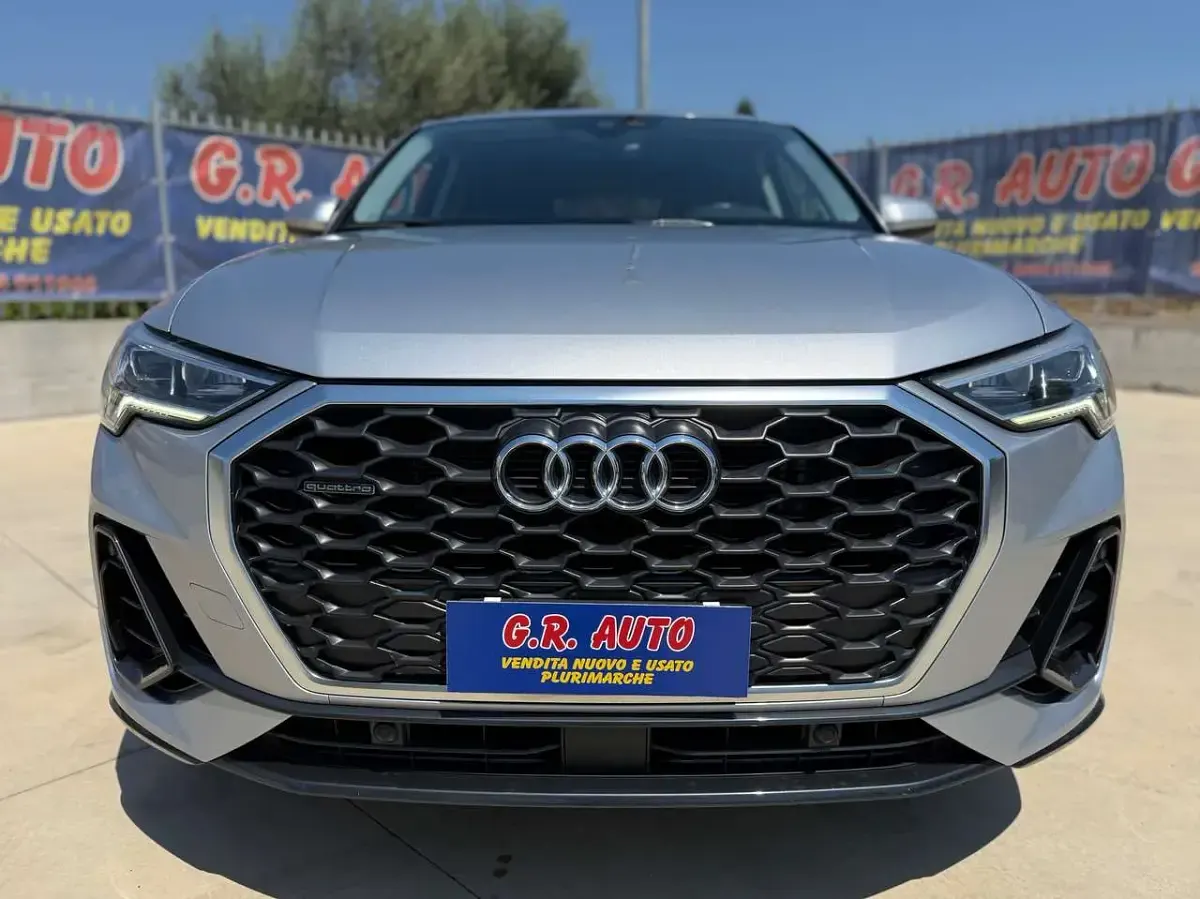 Usata Audi Q3 Sportback 150 CV (110 kW) 2022 Grigio SUV