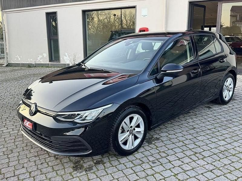 Usata VW Golf VII Life 110 CV (80 kW) 2021 Nero Utilitaria
