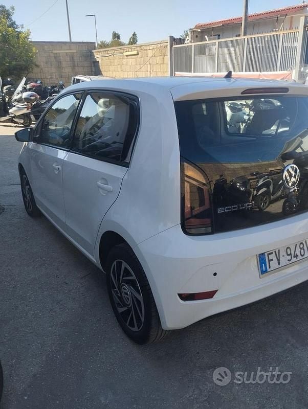 Usata VW up! 60 CV (44 kW) 2020 Bianco Utilitaria