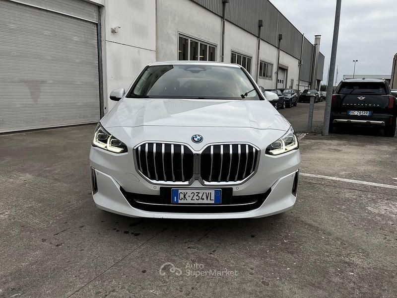 Usata BMW 225 Luxury Line 245 CV (180 kW) 2022 Bianco Station wagon