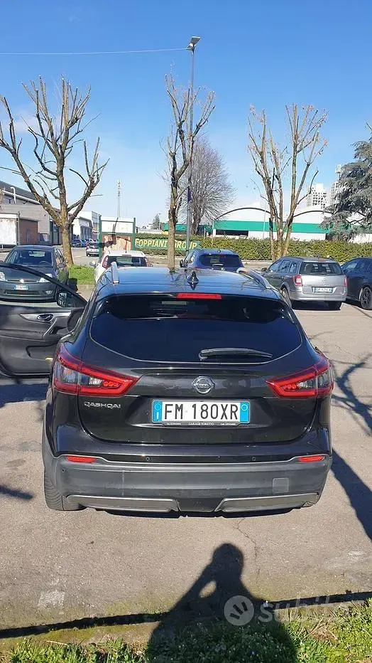 Usata Nissan Qashqai 115 CV (84 kW) 2017 Nero SUV