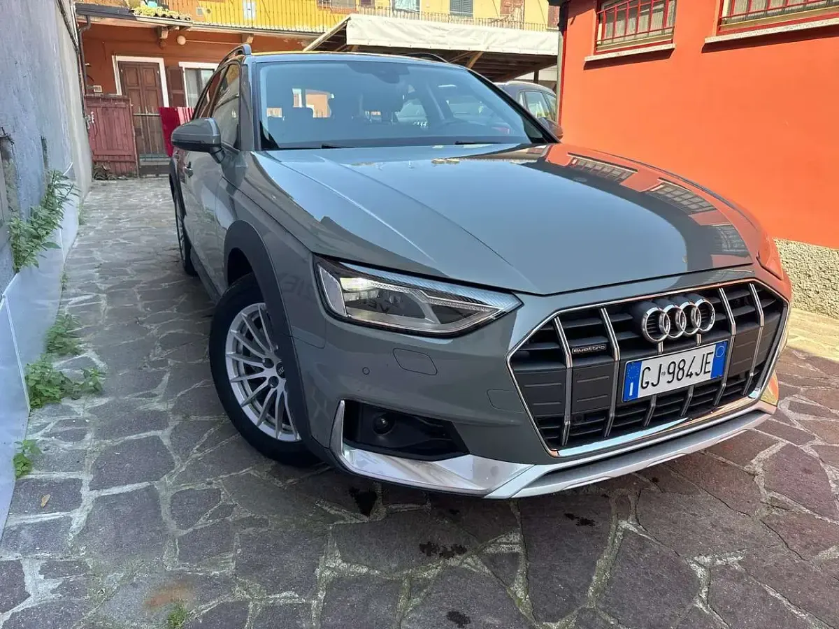 Usata Audi A4 Allroad Business 204 CV (150 kW) 2022 Grigio Station wagon