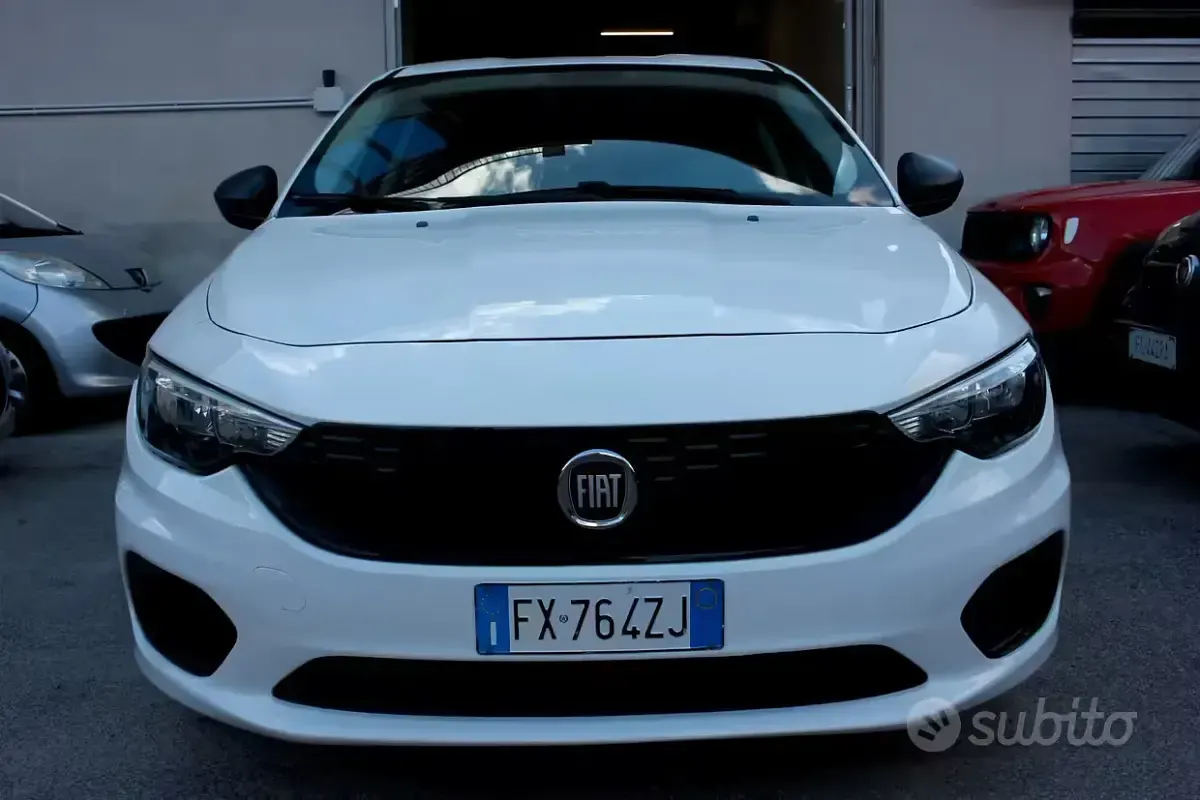 Usado Fiat Tipo Business 95 CV (69 kW) 2019 Blanco Berlina