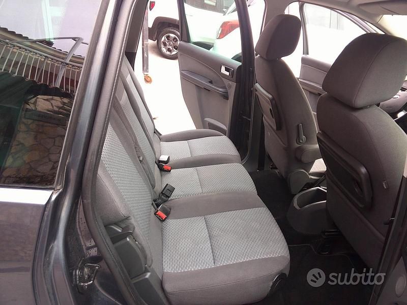 Begagnad Ford C-MAX 90 HK (66 kW) 2006 Grå Minibuss