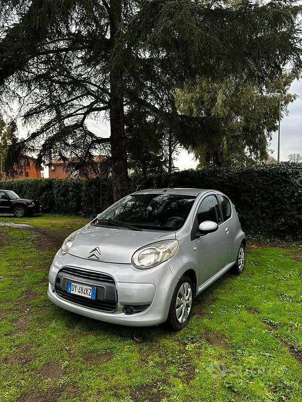 Grigio Usata 2009 Citroën C1 Due volumi | 3350 € (Buon prezzo) - Immagine 1/4