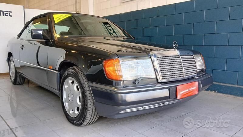 Nero Usata 1993 Mercedes E300 Cabrio | 22.900 € - Immagine 1/4