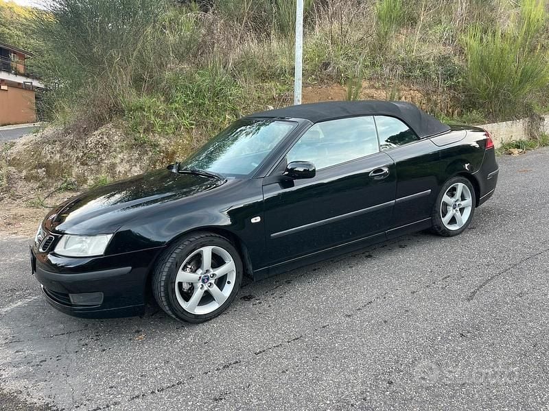 Begagnad Saab 9-3 Cabriolet 175 HK (128 kW) 2003 Svart Cab