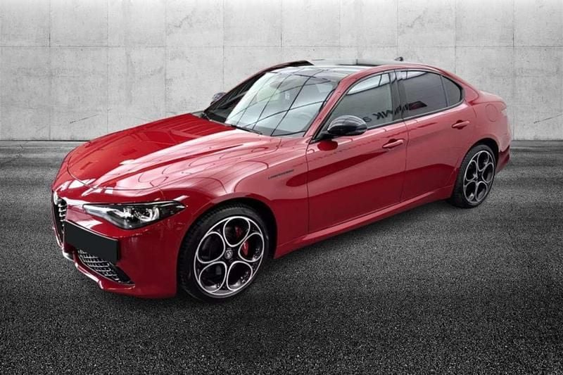 Rosso Usata 2023 Alfa Romeo Giulia Competizione Tre volumi | 42.950 € (Buon prezzo) - Immagine 1/4