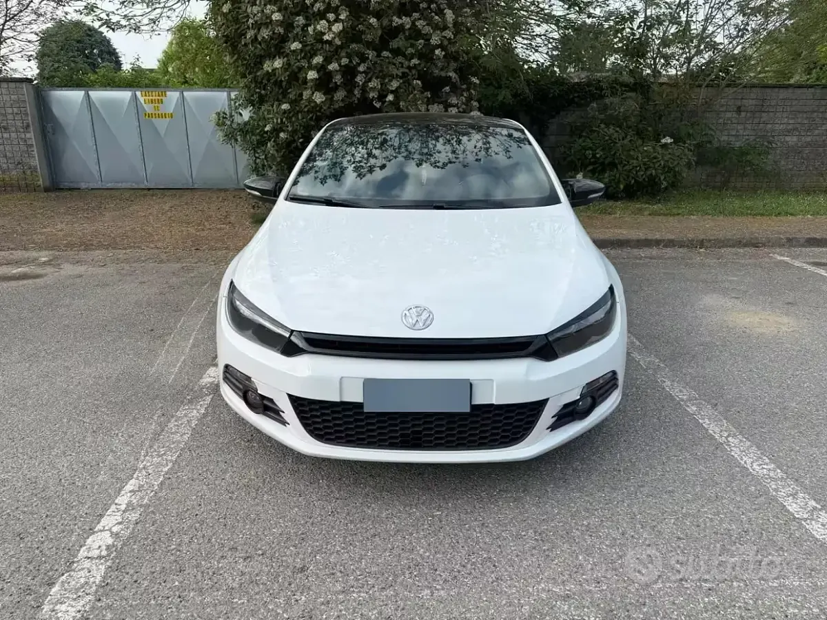 Usado VW Scirocco 160 CV (117 kW) 2010 Blanco Coupe
