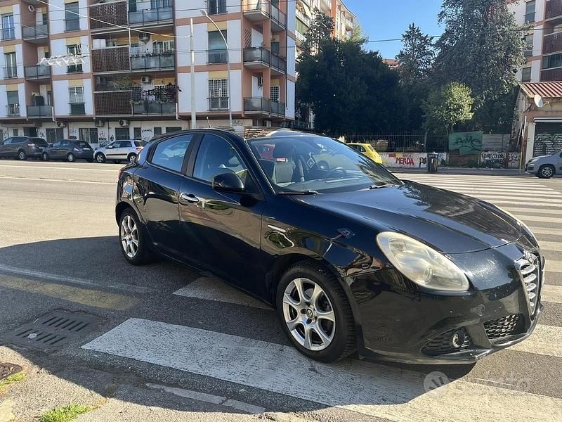 Usata Alfa Romeo Giulietta 105 CV (77 kW) 2013 Nero Utilitaria