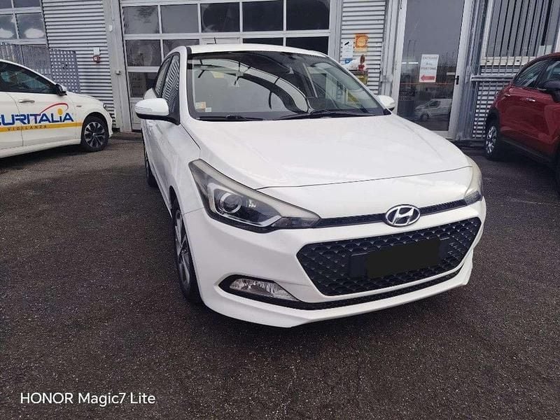Usata Hyundai i20 Active 90 CV (66 kW) 2017 Bianco Berlina
