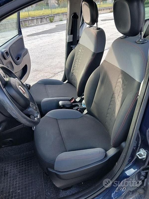 Usata Fiat Panda 69 CV (50 kW) 2017 Blu Utilitaria