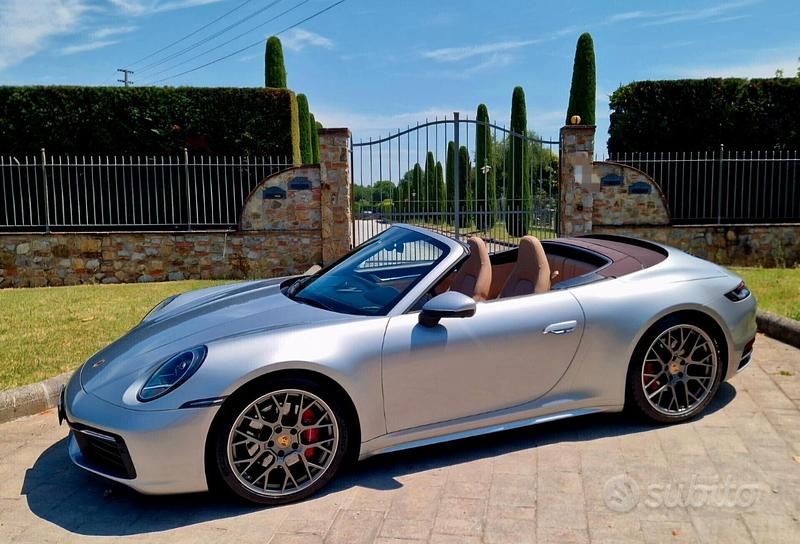 Usata Porsche 992 450 CV (330 kW) 2019 Grigio Cabrio