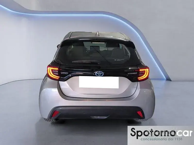 Usata Toyota Yaris Hybrid Trend 116 CV (85 kW) 2022 Other Berlina