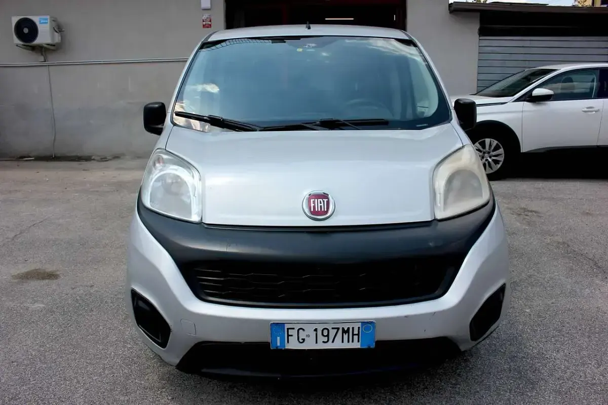Usata Fiat Qubo Trekking 80 CV (58 kW) 2017 Grigio Monovolume