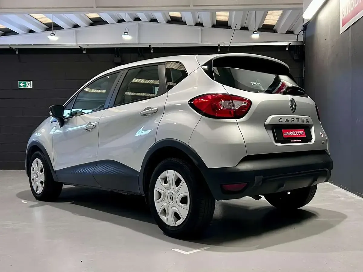 Gebraucht Renault Captur Intens 90 PS (66 kW) 2016 Silber SUV