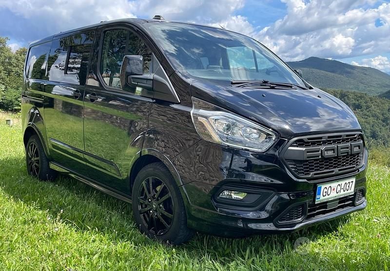 Usata Ford Transit Custom Sport 185 CV (136 kW) 2021 Nero Monovolume