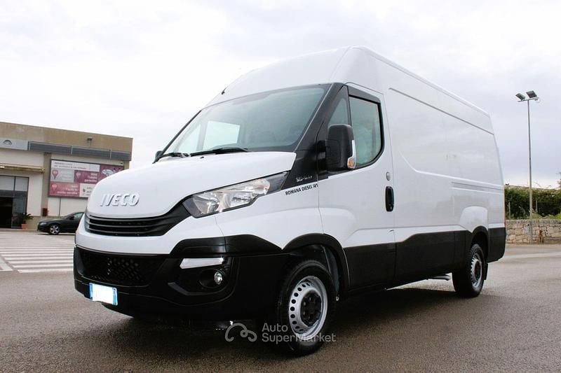 Bianco Usata 2018 Iveco 35.12 Furgone | 15.500 € (Ottimo prezzo) - Immagine 1/4