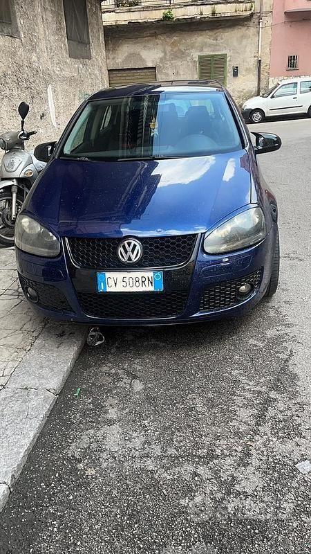 Usata VW Golf IV 105 CV (77 kW) 2006 Blu Berlina
