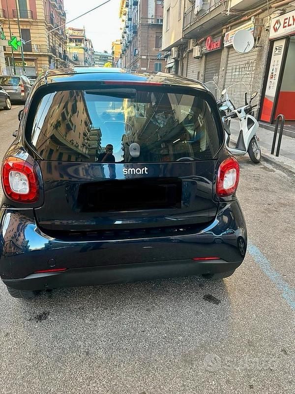 Usata Smart ForTwo Coupé 2022 Nero Utilitaria