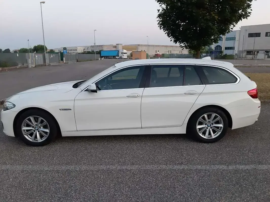 Usata BMW 520 Luxury Line 184 CV (135 kW) 2014 Station wagon