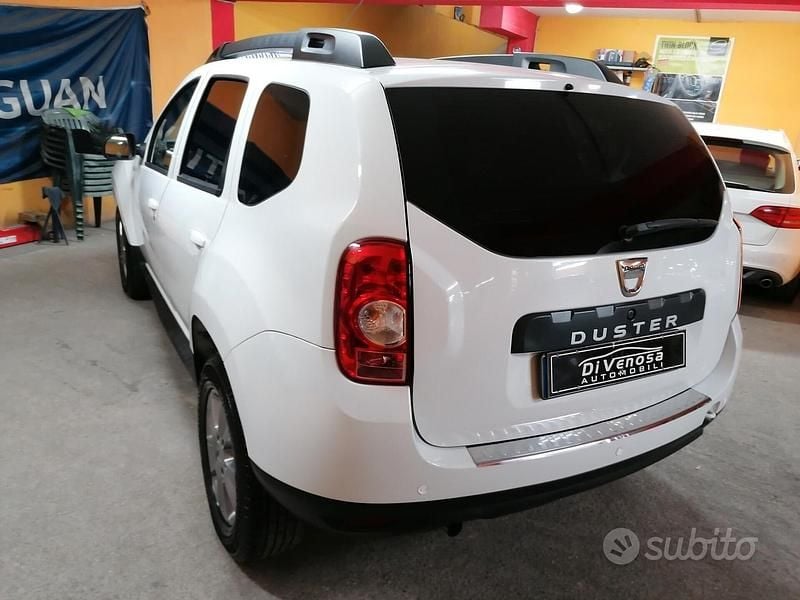Usata Dacia Duster Lauréate 115 CV (84 kW) 2017 Bianco SUV