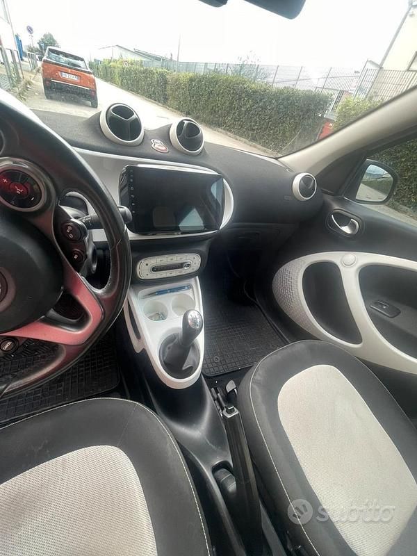 Usata Smart ForFour 2015 Bianco Utilitaria