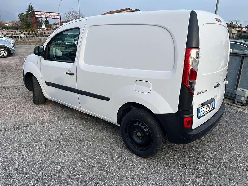 Usata Renault Kangoo 90 CV (66 kW) 2015 Bianco Monovolume