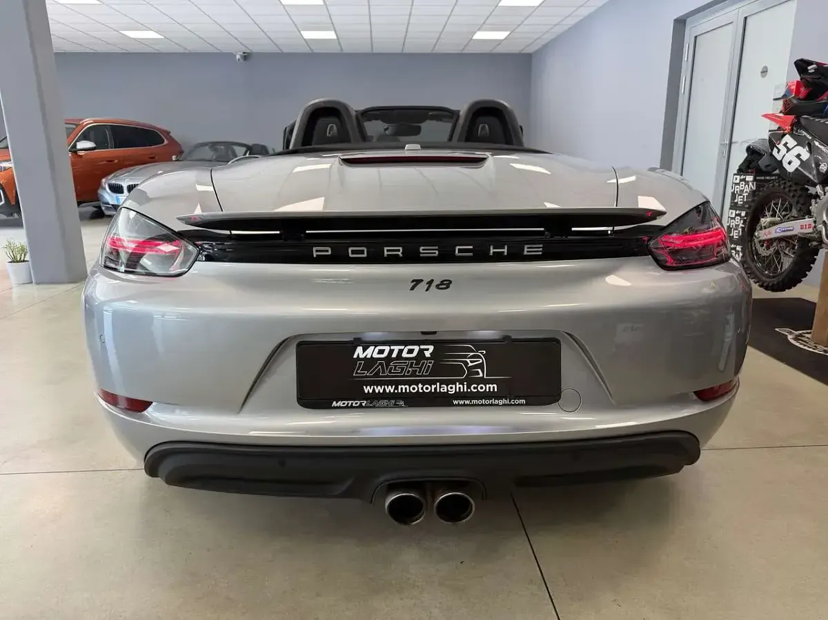 Usata Porsche 718 349 CV (256 kW) 2018 Argento Cabrio