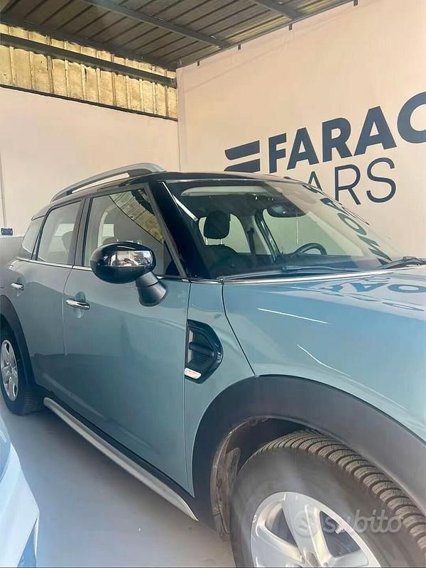 Usata Mini Cooper D Countryman Business 150 CV (110 kW) 2022 Verde SUV