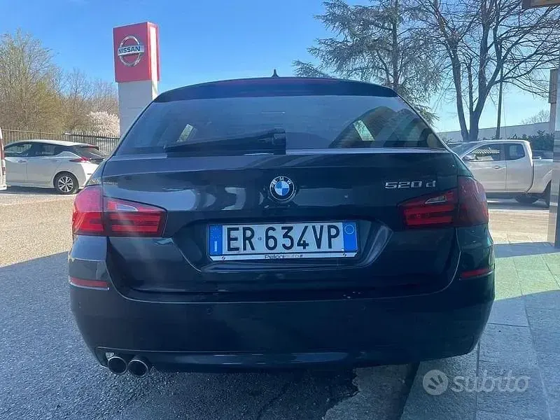 Usata BMW 520 Efficient Dynamics 184 CV (135 kW) 2013 Nero Station wagon