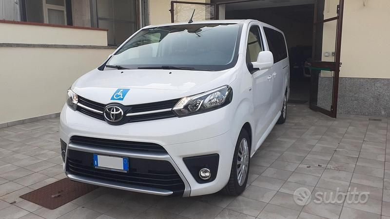 Begagnad Toyota Proace Verso 140 HK (102 kW) 2021 Vit Kombi