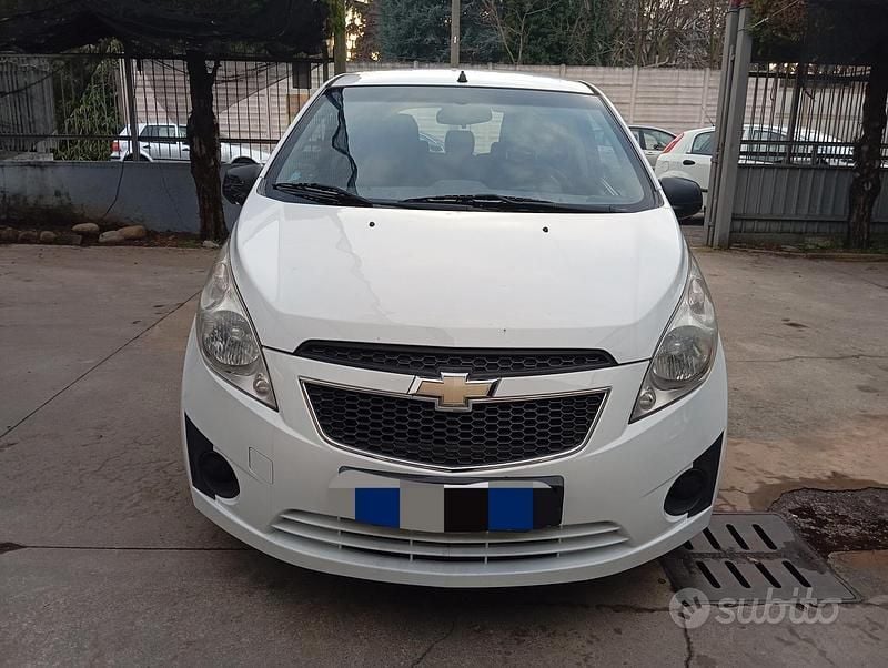 Usata Chevrolet Spark LS 67 CV (49 kW) 2010 Bianco Utilitaria