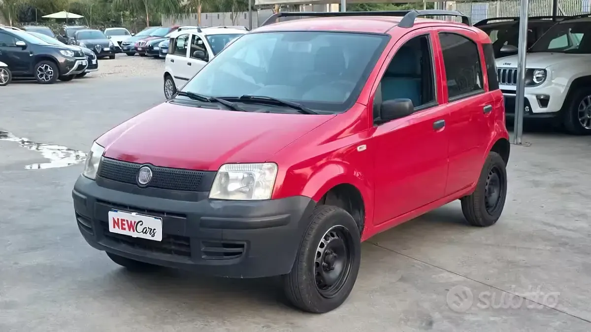 Usata Fiat Panda 4x4 69 CV (50 kW) 2009 Rosso Utilitaria