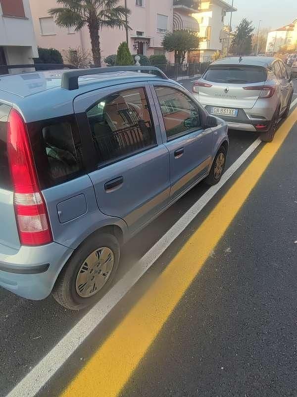 Usata 2009 Fiat Panda Dynamic Utilitaria | 4000 € (Buon prezzo) - Immagine 1/4